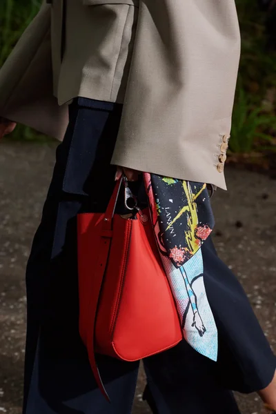 Look 72